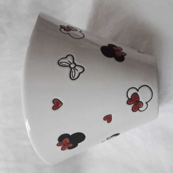 Disney Minnie Mouse ramen noodle bowl - Picture 3 of 6